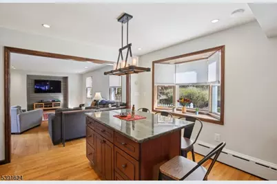 4 Ledgewood Trl, Kinnelon, NJ 07405 - Photo 14