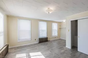 26 Schooleys Mountain Rd, Washington Township, NJ 07853 - Photo 8