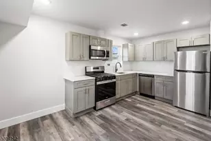 97 Newport Ave, Franklin Township, NJ 08873 - Photo 28