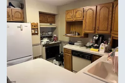 520 Winsor St, Bound Brook, NJ 08805 - Photo 8