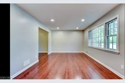 112 Greenbrook Rd, Green Brook Township, NJ 08812 - Photo 2