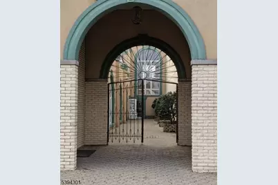 377 Park Ave, Scotch Plains Township, NJ 07076 - Photo 2