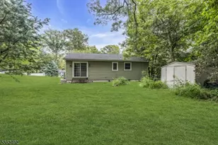 55 Orchard Dr, Vernon, NJ 07462 - Photo 20