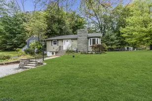 55 Orchard Dr, Vernon, NJ 07462 - Photo 1