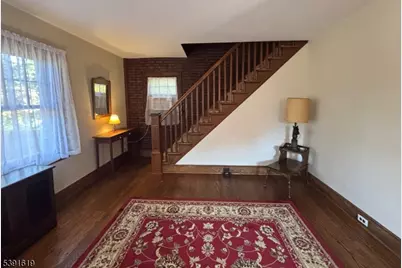 211 Washington St, Franklin Lakes, NJ 07417 - Photo 2