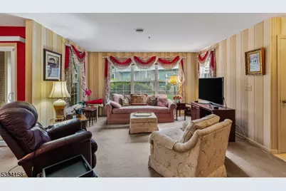 25 Mayer Dr, Clifton, NJ 07012 - Photo 2