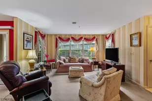 25 Mayer Dr, Clifton, NJ 07012 - Photo 2