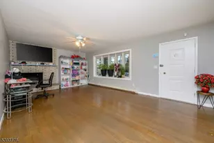1037 Hamilton St, Franklin Township, NJ 08873 - Photo 4