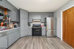 1037 Hamilton St, Franklin Township, NJ 08873 - Photo 12