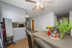 1037 Hamilton St, Franklin Township, NJ 08873 - Photo 8