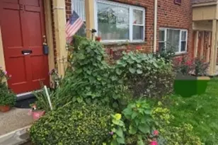 916 Stuyvesant Ave., Irvington Twp., NJ 07111 - Photo 2