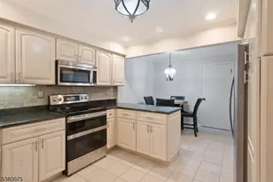 16 Galway Dr, Mendham, NJ 07945 - Photo 6