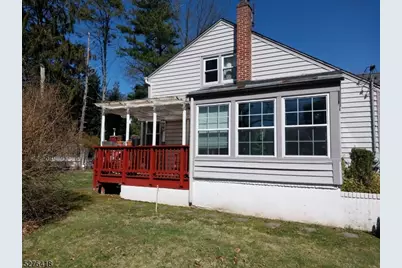 13 Shrump Pl, West Orange Township, NJ 07052 - Photo 2