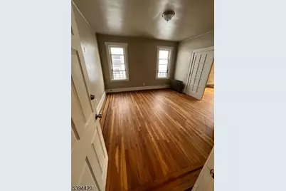 129 Carolina Ave Apt 2R, Newark, NJ 07106 - Photo 4