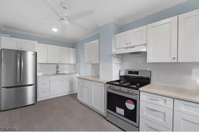 621 - B Spruce Ave #B, Garwood, NJ 07027 - Photo 1