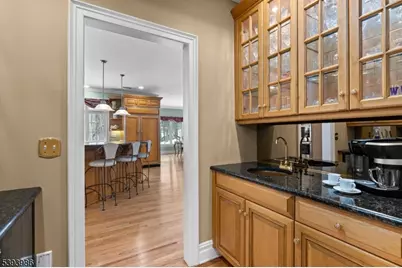 7 Timber Ridge Rd, Mendham Township, NJ 07931 - Photo 12