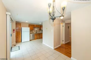 8 Constitution Way, Franklin Boro, NJ 07416 - Photo 10