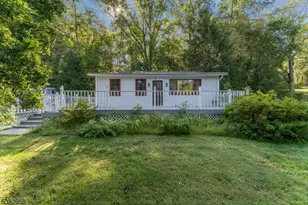 14 Butlers Park Rd, Lebanon Township, NJ 07882 - Photo 2