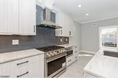 8 Gregory Rd, Springfield, NJ 07081 - Photo 4