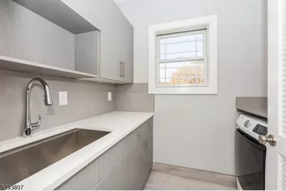 8 Gregory Rd, Springfield, NJ 07081 - Photo 16