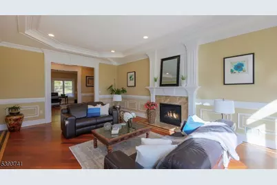115 Old Somerset Rd, Watchung, NJ 07069 - Photo 8