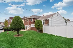 22 Mount Pleasant Ave, Woodland Park, NJ 07424 - Photo 4