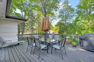 30 Shrewsbury Dr, Livingston, NJ 07039 - Photo 32