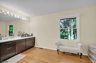 30 Shrewsbury Dr, Livingston, NJ 07039 - Photo 14