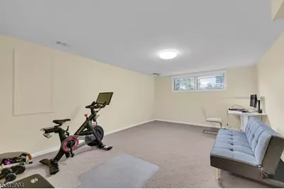 30 Shrewsbury Dr, Livingston, NJ 07039 - Photo 22