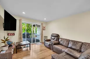 30 Shrewsbury Dr, Livingston, NJ 07039 - Photo 24