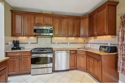 1 Stepping Rdg #1, North Caldwell, NJ 07006 - Photo 8