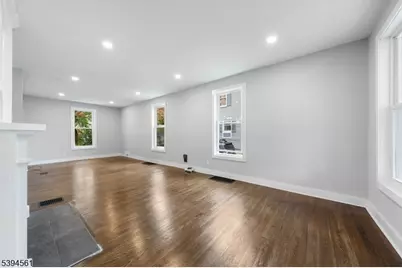 66 Leigh St, Clinton, NJ 08809 - Photo 4