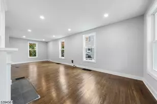 66 Leigh St, Clinton, NJ 08809 - Photo 4