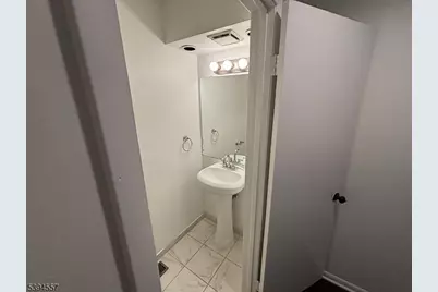 163 Marion Dr, West Orange Township, NJ 07052 - Photo 16