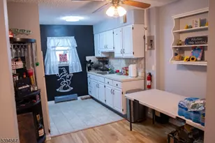 37 Espy Rd, Caldwell, NJ 07006 - Photo 4