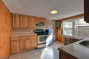 332 Elmira Trail, Hopatcong, NJ 07843 - Photo 10