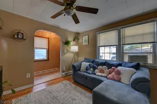 332 Elmira Trail, Hopatcong, NJ 07843 - Photo 2