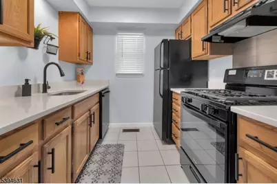 237 Rose St #1, Newark, NJ 07108 - Photo 4