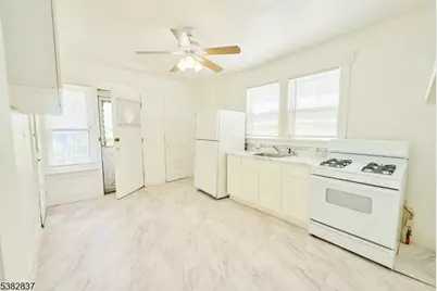 175 Madison Ave #1, Elizabeth, NJ 07201 - Photo 6