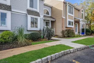 180 Hollow Oak Ct, Hillsborough Township, NJ 08844 - Photo 2