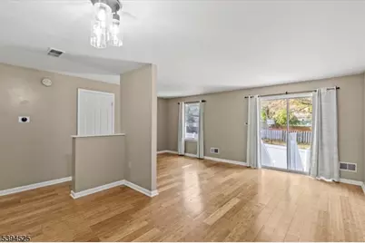 839 Valley St, Union Township, NJ 07088 - Photo 4