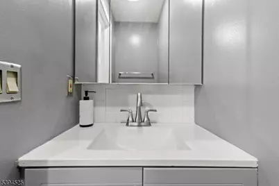 839 Valley St, Union Township, NJ 07088 - Photo 20