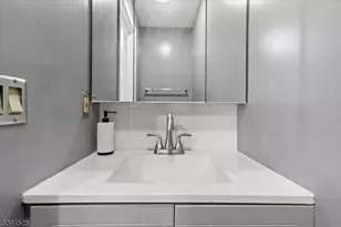 839 Valley St, Union Township, NJ 07088 - Photo 20