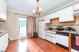 227 Arrowood Way, Bernards Township, NJ 07920 - Photo 6