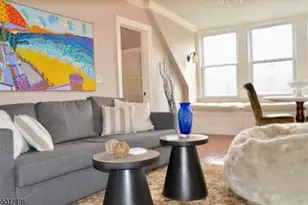 4 Perry St, Morristown, NJ 07960 - Photo 32