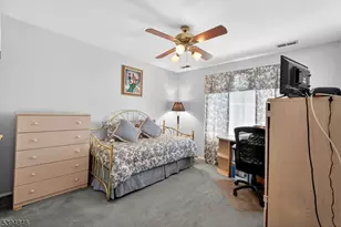 905 Madaline Dr, Woodbridge Township, NJ 07001 - Photo 18