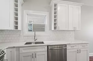 53 Marcy Ave, East Orange, NJ 07017 - Photo 4