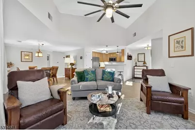 10 Pine Cres Unit 21, Vernon Twp., NJ 07462 - Photo 12