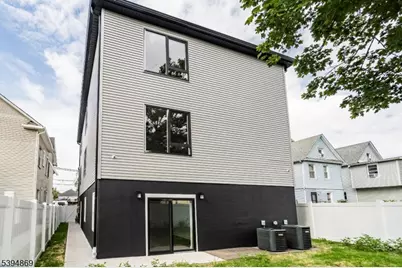 223 Monroe Ave, Plainfield, NJ 07063 - Photo 10