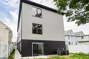 223 Monroe Ave, Plainfield, NJ 07063 - Photo 10